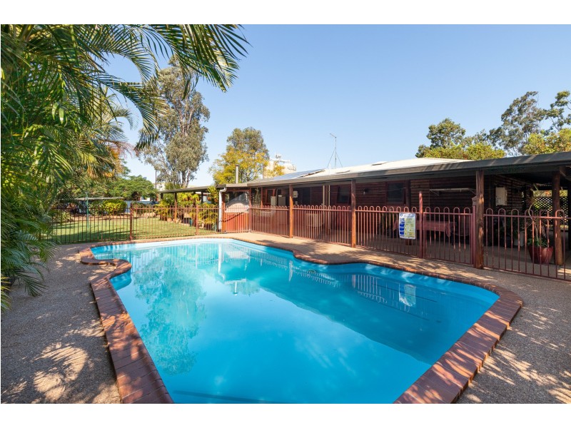 2B Andrews Rd, Emerald QLD 4720