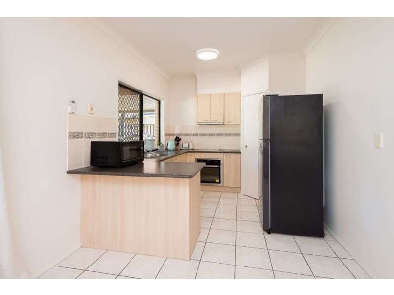 3 Hatutu Street, Pacific Pines QLD 4211