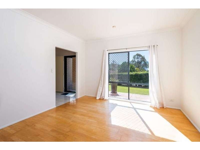 3 Hatutu Street, Pacific Pines QLD 4211