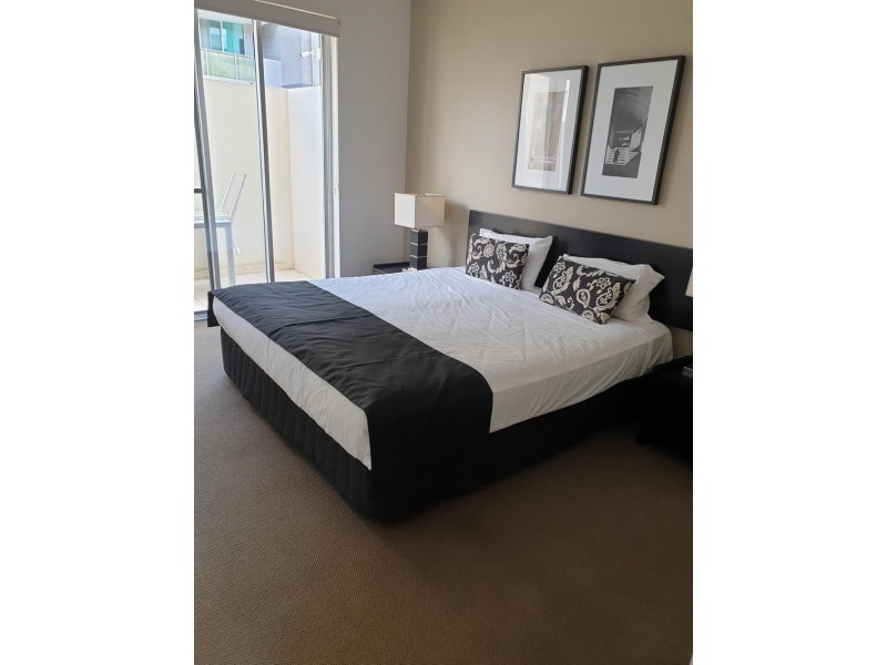 39/19 LAKE STREET, Varsity Lakes QLD 4227