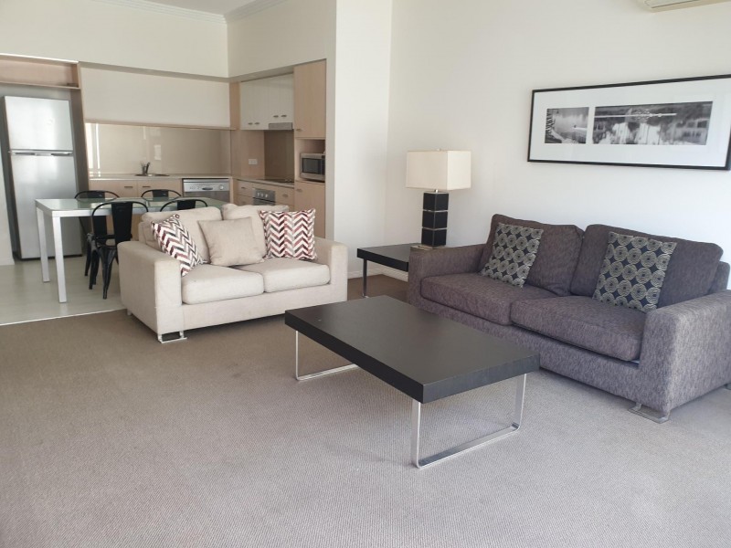 39/19 LAKE STREET, Varsity Lakes QLD 4227