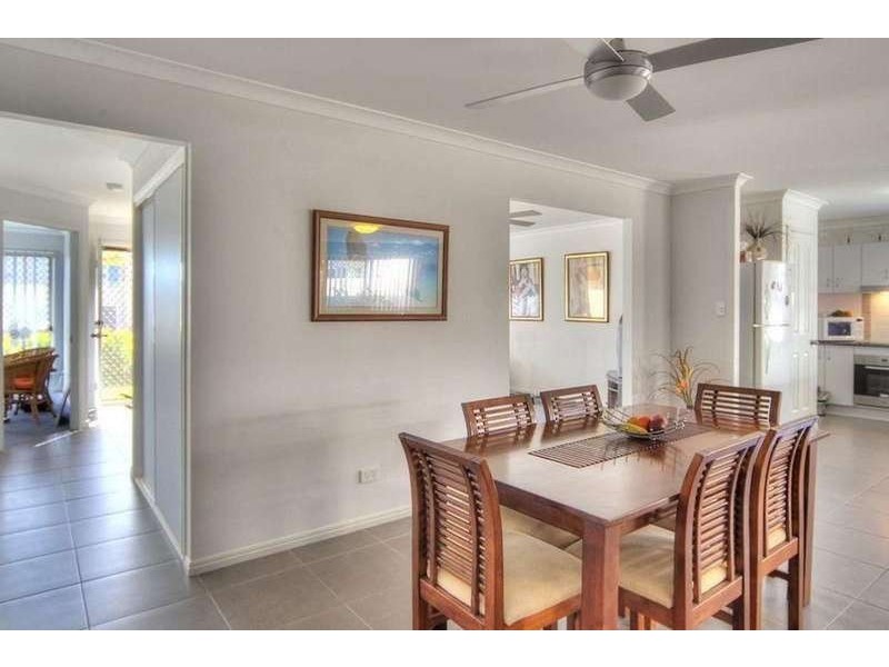 9 Lenton Place, Calamvale QLD 4116