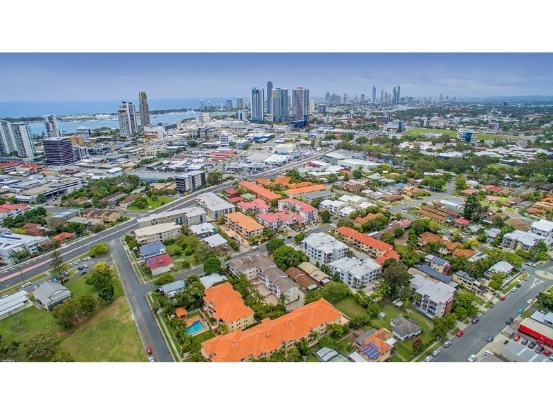 7/12 Lloyd Street, Southport QLD 4215