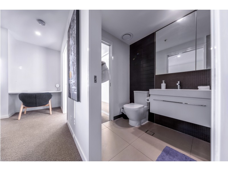 1607/52 Jephson Street, Toowong QLD 4066