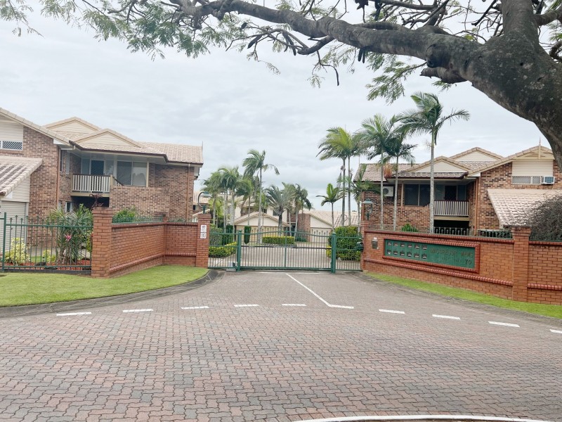 5/70 Delfin Dr, Macgregor QLD 4109