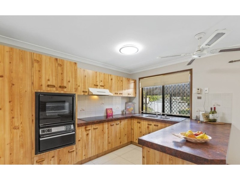 106 Pinelands Road, Sunnybank Hills QLD 4109
