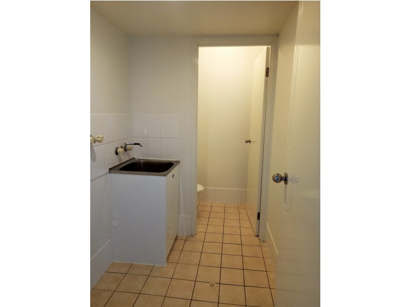 31/1-15 Santa Isobel Blvd, Pacific Pines QLD 4211