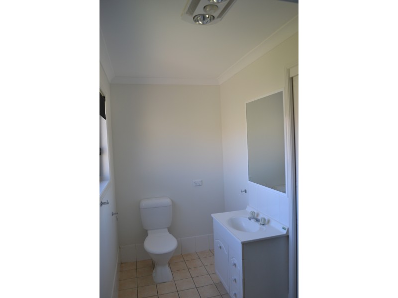 31/1-15 Santa Isobel Blvd, Pacific Pines QLD 4211