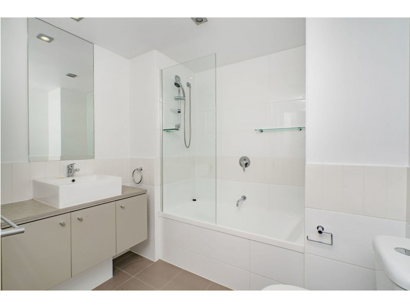 B12/129-133 Laver Drive, Robina QLD 4226