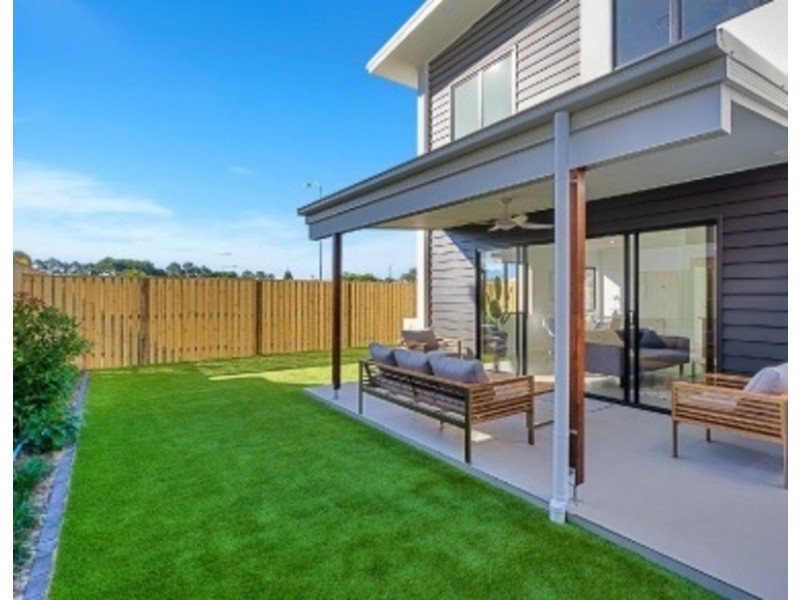 14/35 Sickle Avenue, Hope Island QLD 4212