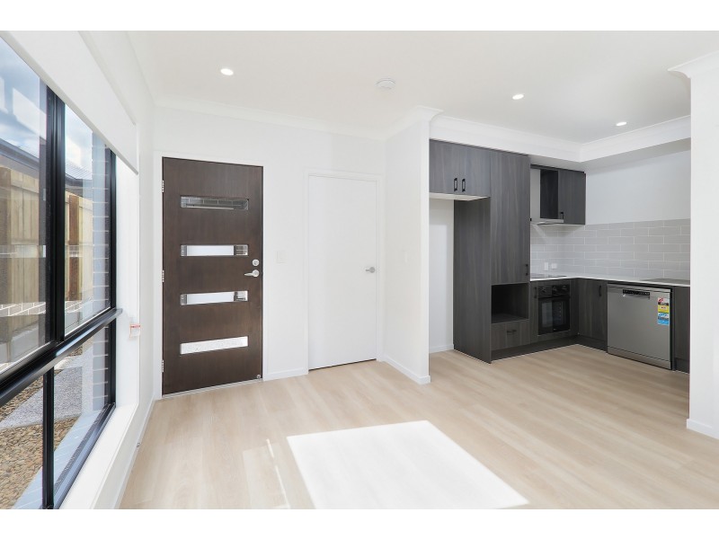 B/31 Aaron cct, Browns Plains QLD 4118