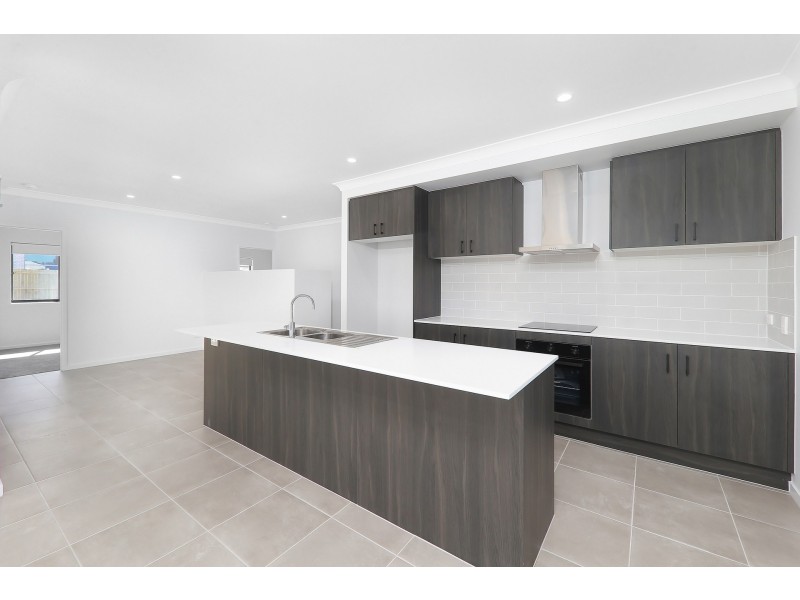 36 Aaron Circuit, Browns Plains QLD 4118