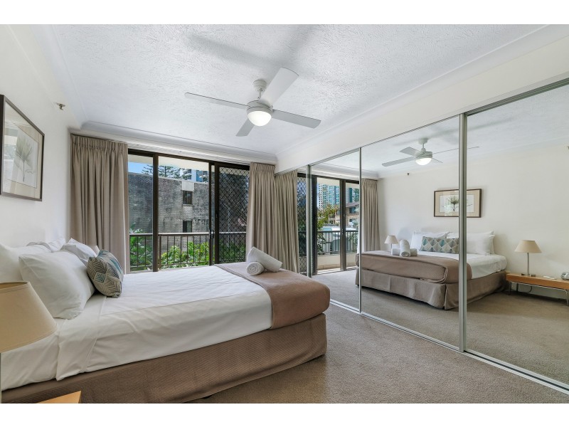 103/5 Enderley ave, Surfers Paradise QLD 4217