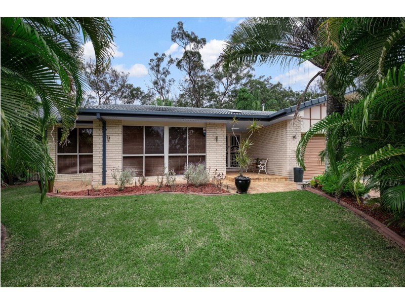 14 Cleveland Place, Stretton QLD 4116