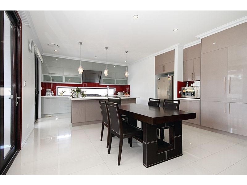 68 Alfred Circuit, Calamvale QLD 4116