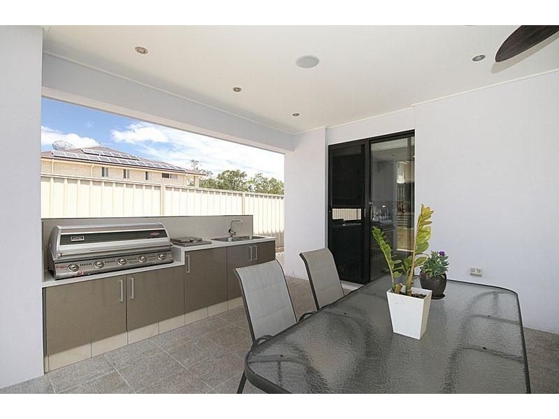 68 Alfred Circuit, Calamvale QLD 4116