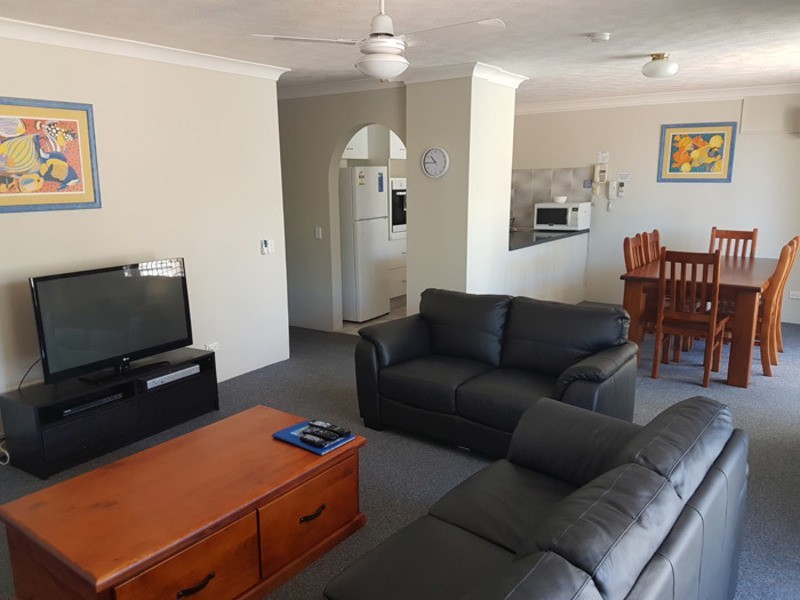 9-13 Parnoo Street, Chevron Island QLD 4217