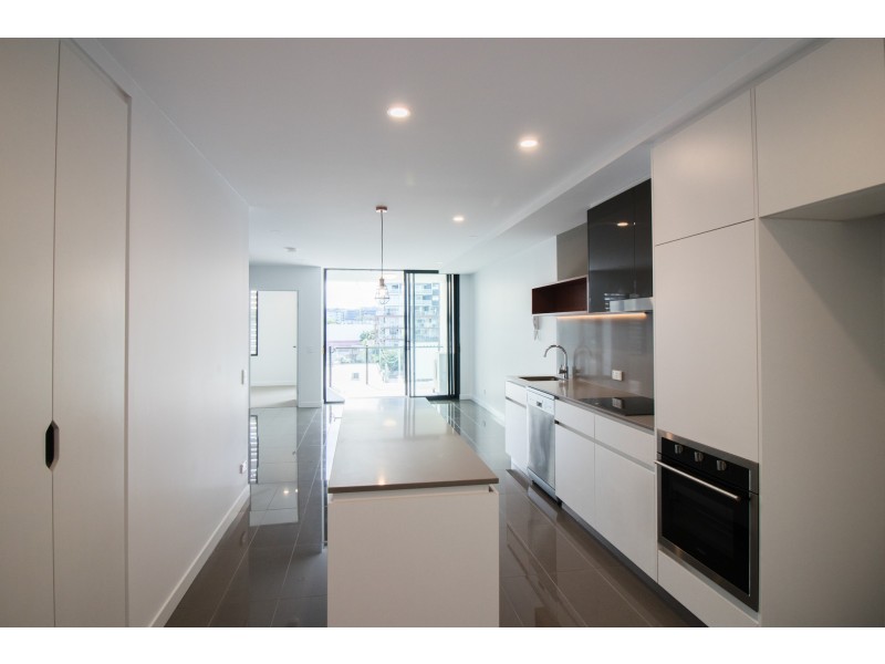 C0702/77 Victoria Street, West End QLD 4101