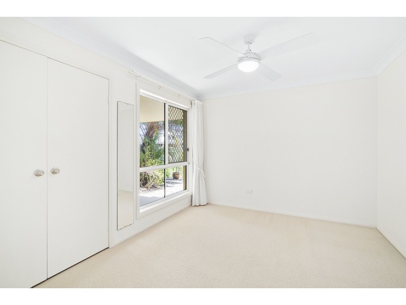 32 Ayrshire Avenue, Benowa Waters QLD 4217
