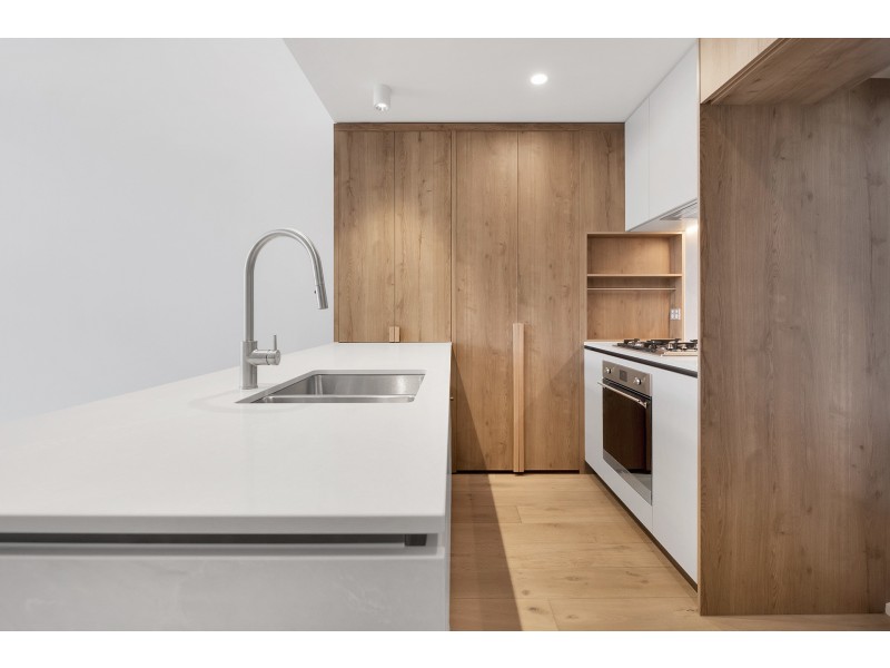 L2/9 Pidgeon close, West End QLD 4101