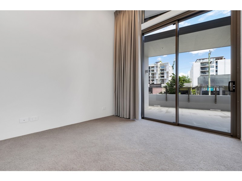 L2/9 Pidgeon close, West End QLD 4101
