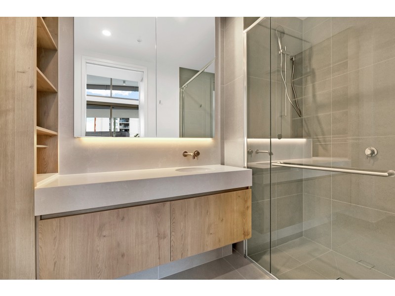 L2/9 Pidgeon close, West End QLD 4101