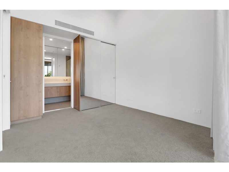 L2/9 Pidgeon close, West End QLD 4101