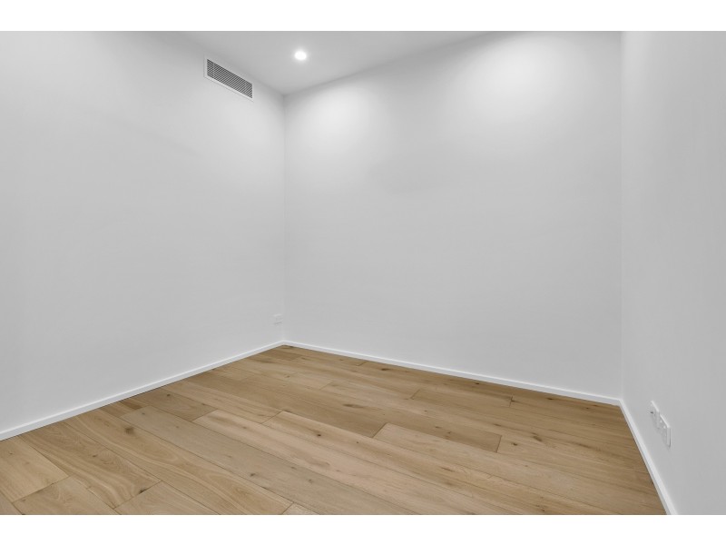 L2/9 Pidgeon close, West End QLD 4101