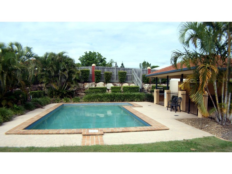 8 Buckingham Place, Eight Mile Plains QLD 4113