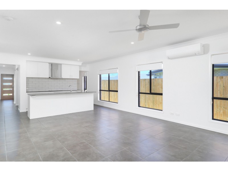 34 Aaron Circuit, Browns Plains QLD 4118