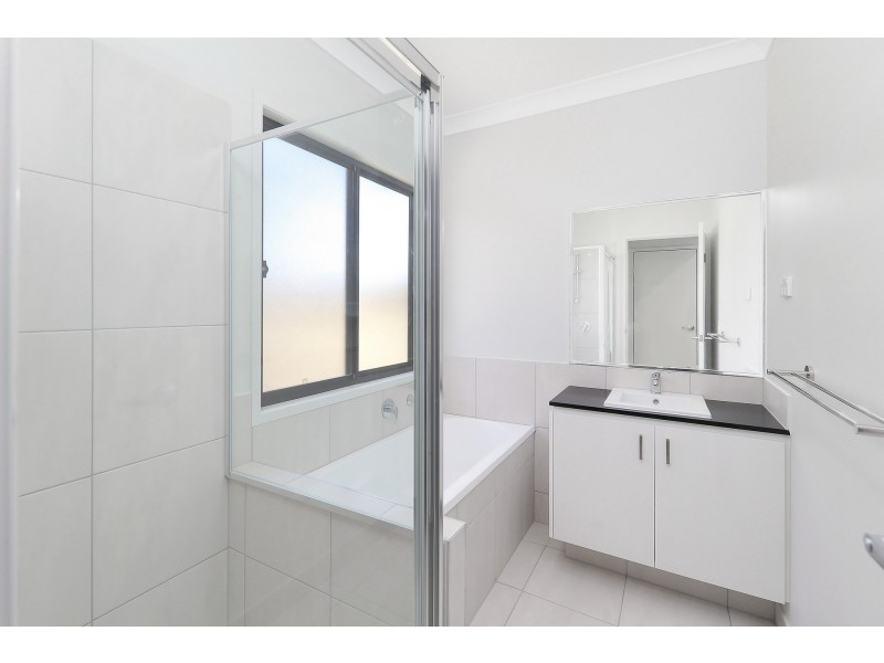 22 Alexis place, Park Ridge QLD 4125