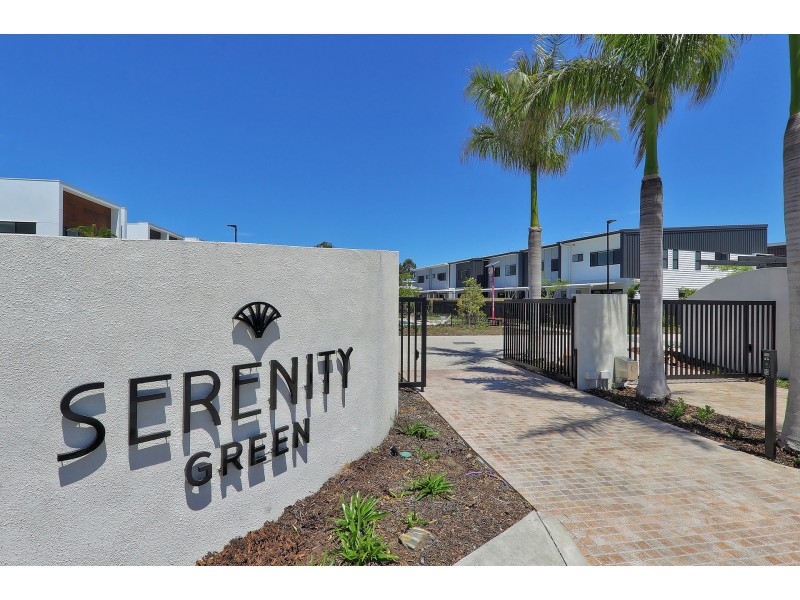 8 Ben Dally Drive, Helensvale QLD 4212