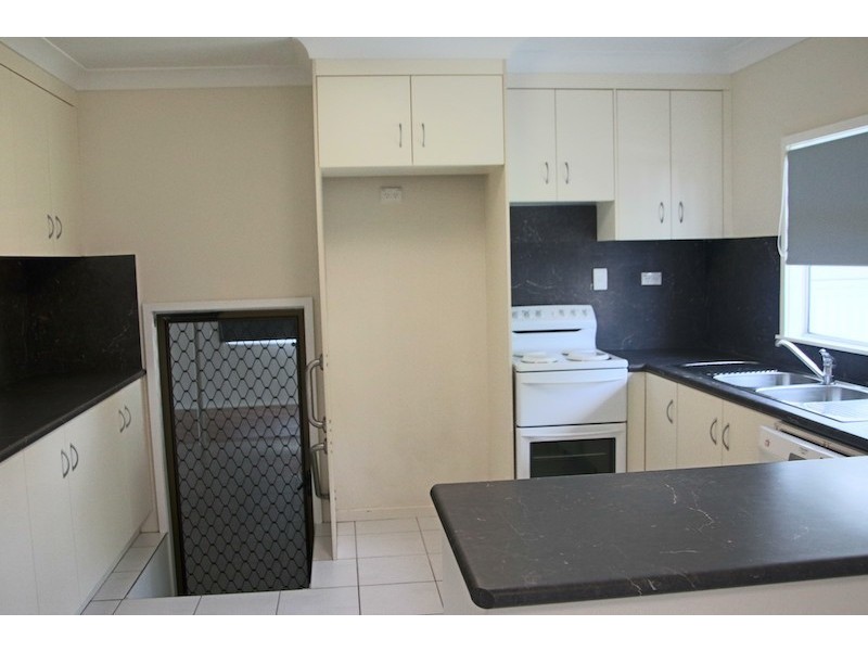 5 Leslie Street, Andergrove QLD 4740