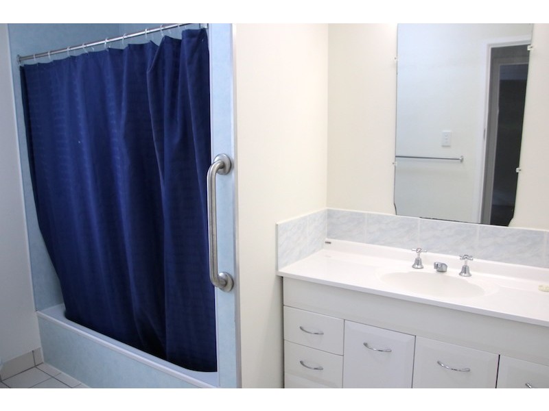 5 Leslie Street, Andergrove QLD 4740