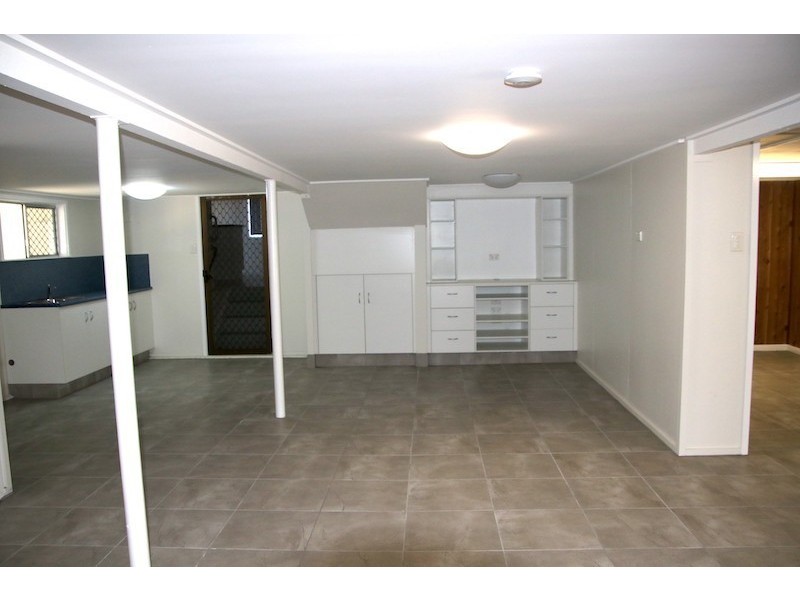5 Leslie Street, Andergrove QLD 4740