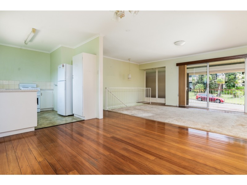 76 O’Connor Street, Oxley QLD 4075