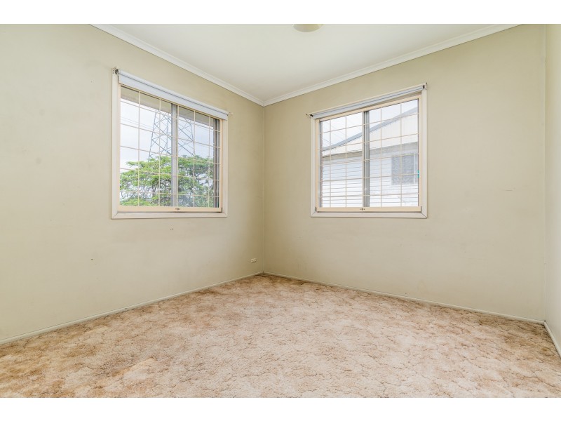 76 O’Connor Street, Oxley QLD 4075