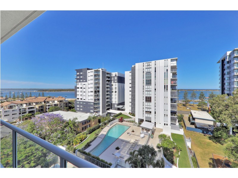 813/17 Bath Street, Labrador QLD 4215