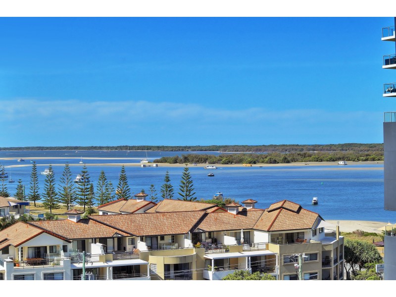 813/17 Bath Street, Labrador QLD 4215