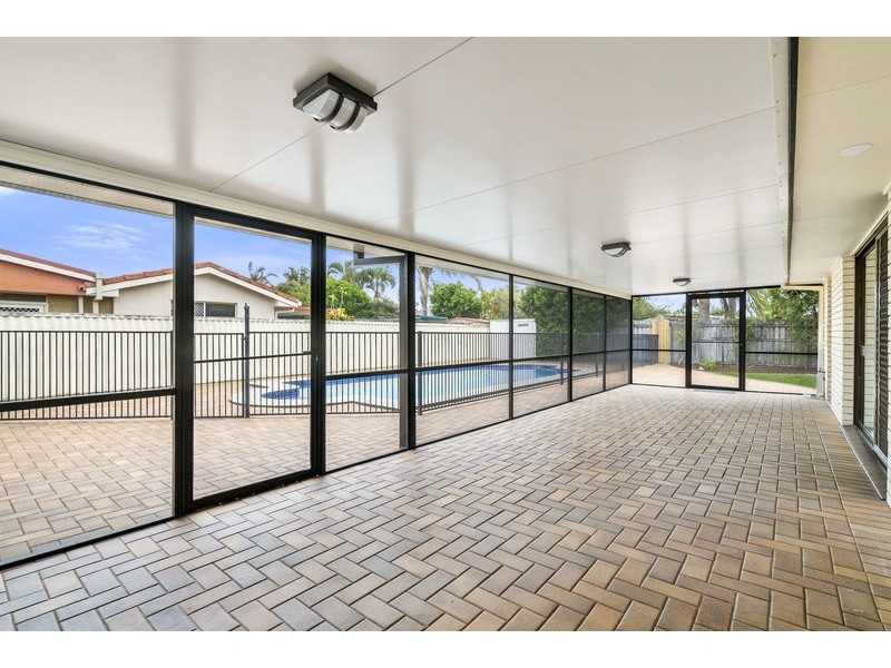 19 Rumrunner Street, Mermaid Waters QLD 4218