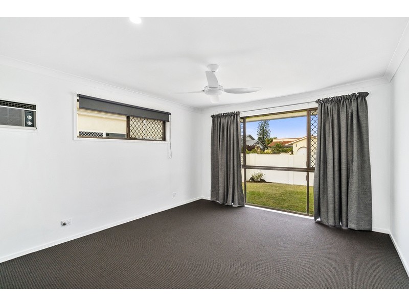 19 Rumrunner Street, Mermaid Waters QLD 4218
