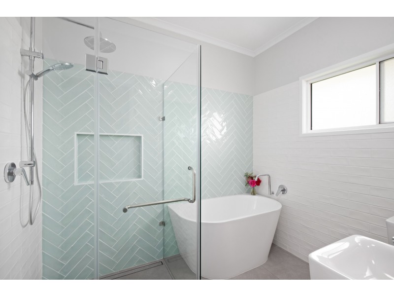 6 Grace Court, Emerald QLD 4720