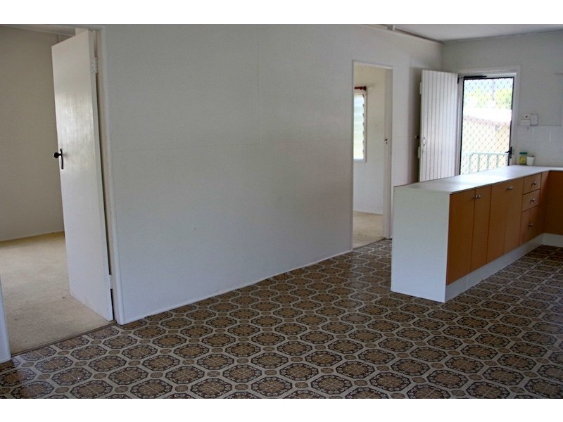 3 Oliver Street, Ball Bay QLD 4741