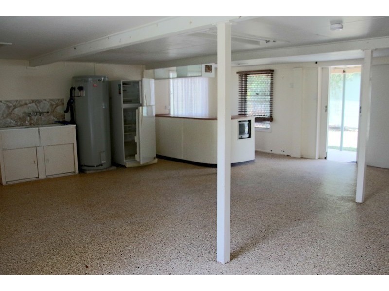 3 Oliver Street, Ball Bay QLD 4741