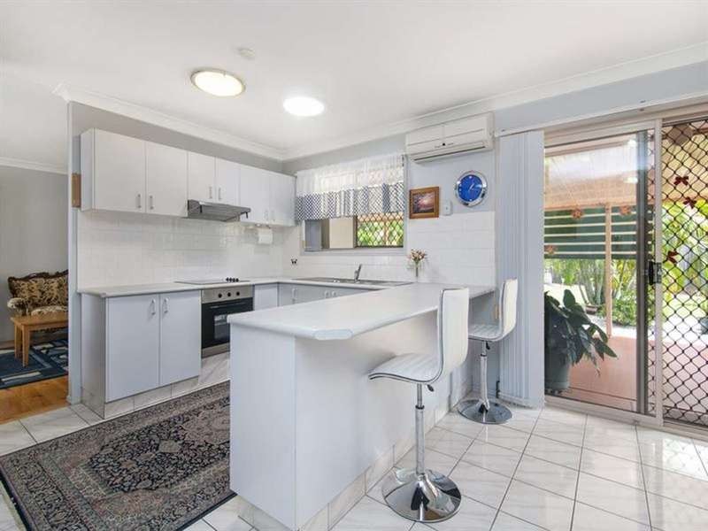 93 Federation Drive, Hillcrest QLD 4118