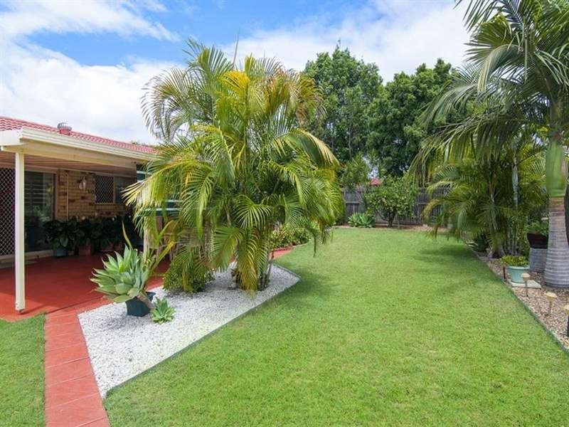 93 Federation Drive, Hillcrest QLD 4118