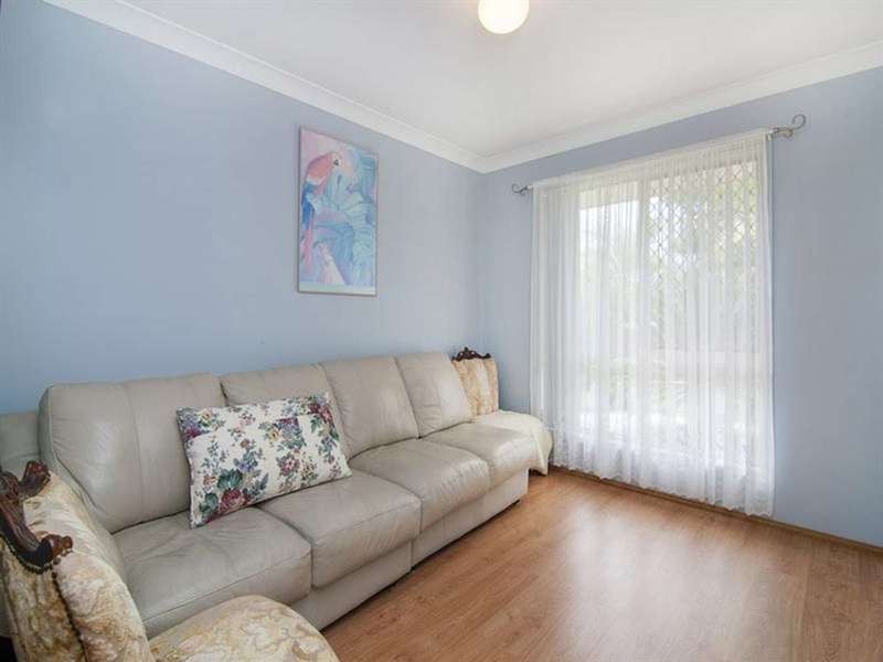 93 Federation Drive, Hillcrest QLD 4118