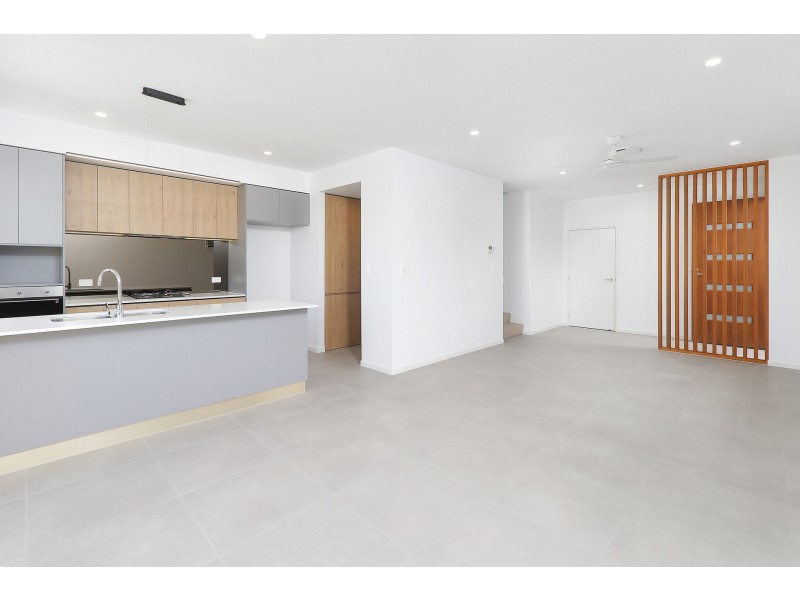 52/8 Ben Dally Drive, Helensvale QLD 4212