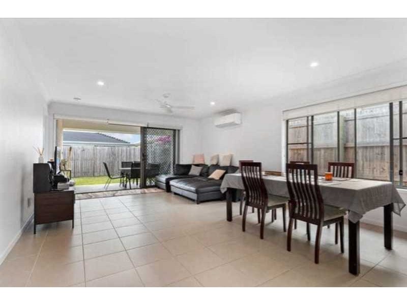 14 East Beaumont Road, Park Ridge QLD 4125