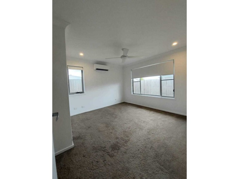 14 East Beaumont Road, Park Ridge QLD 4125